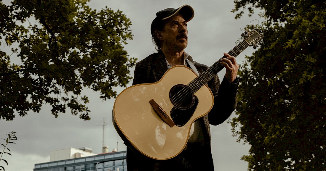 De gevangenisavonturen van Piet, de man die zijn dode moeder verstopte in huis